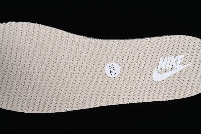 All categories Nk SB Dunk series Nk SB Dunk Low Low-top sneakers Nk Dunk Low Sea Salt Coconut Cloud Deconstructed simplicity Graffiti SB strap low-top casual sneakers DV0831-003